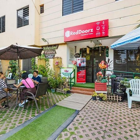 Reddoorz @ Zapatera Cebu Hotel Exterior photo